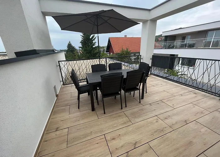 アパート Zita ボニャルツバシュ